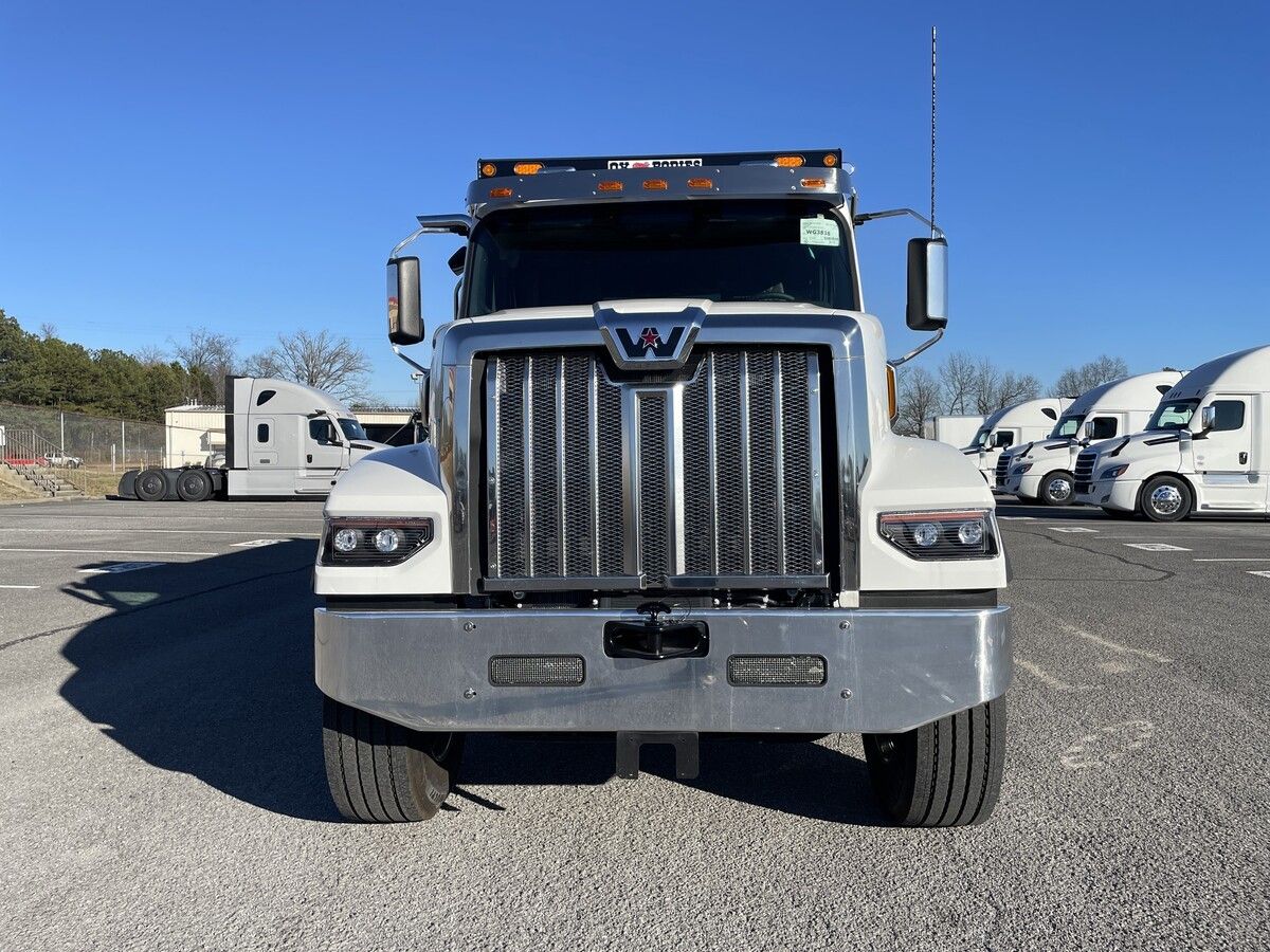 Used 2026 Western Star 49X for sale in Chattanooga — photo 2 of 2