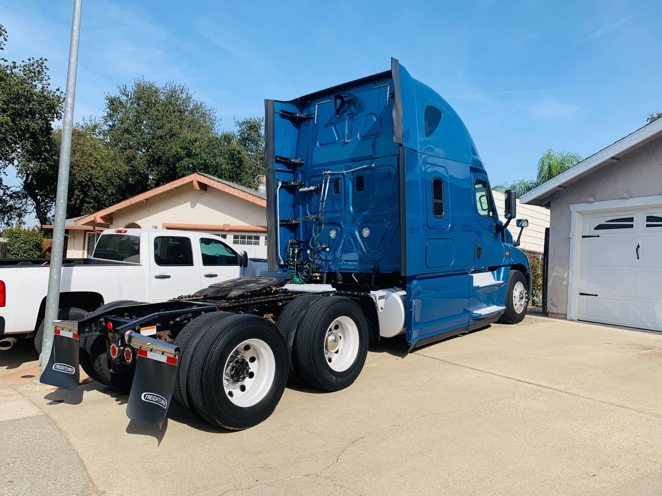 2016 Freightliner Cascadia