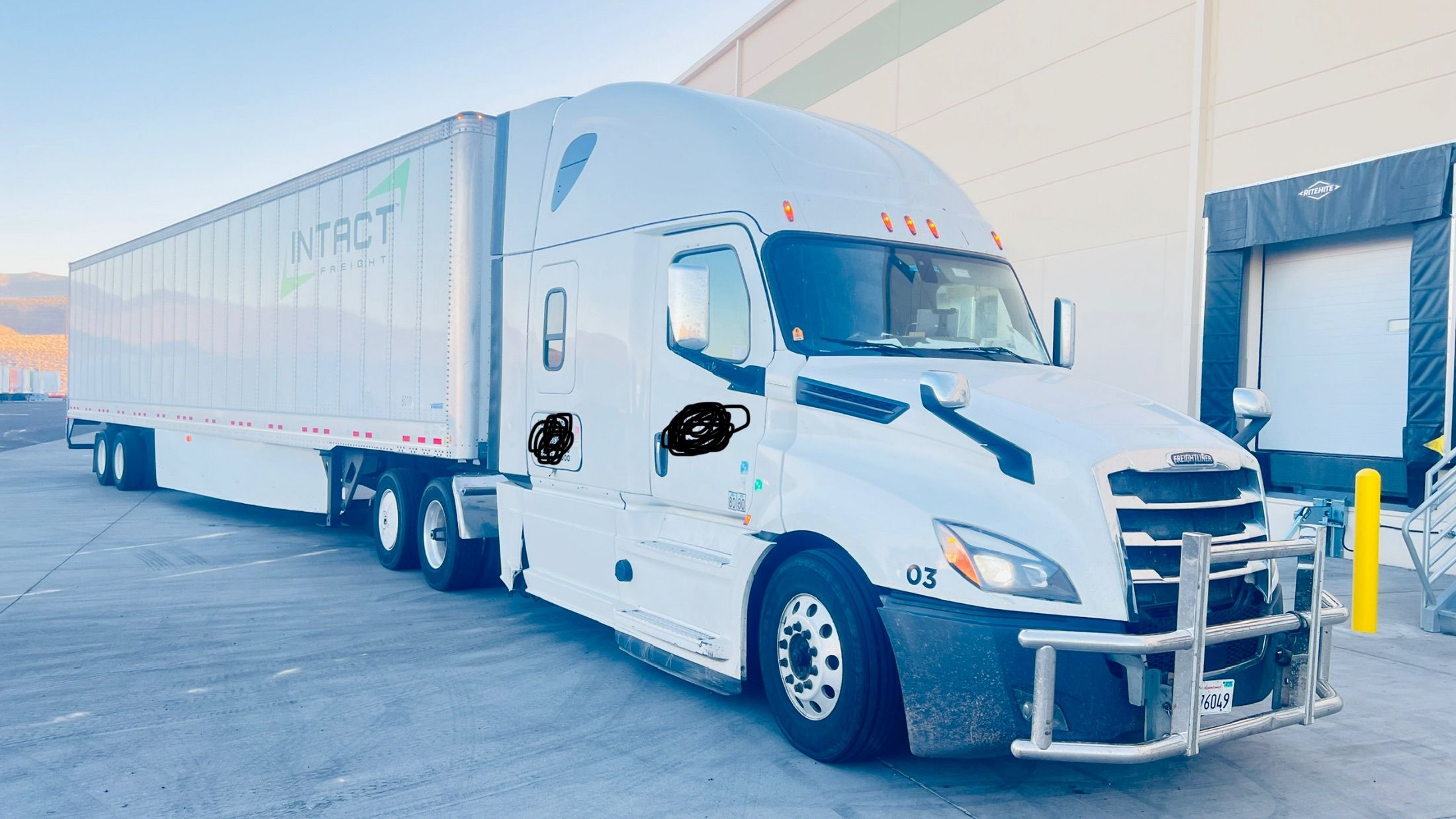 Used 2019 Freightliner for sale in Sacramento — photo 1 of 2