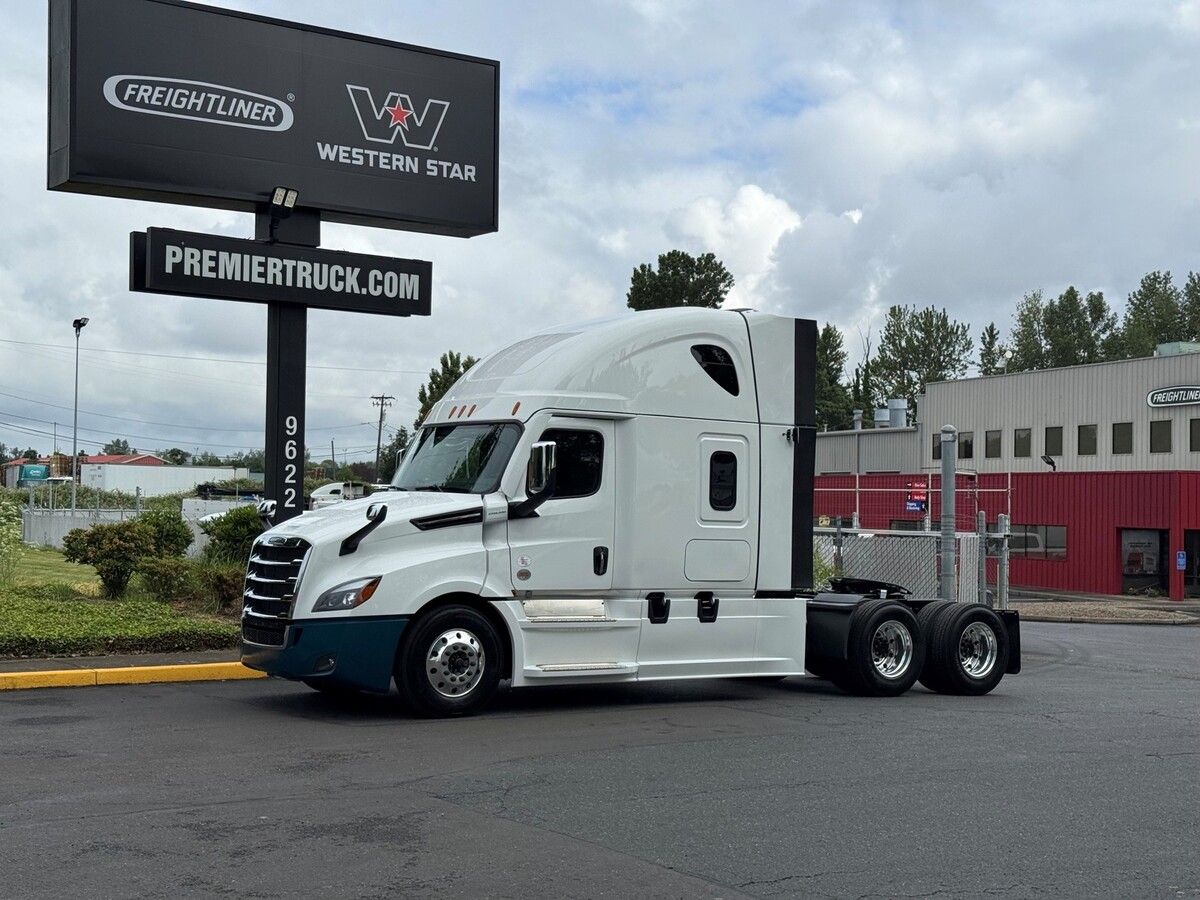 2027 Freightliner Cascadia