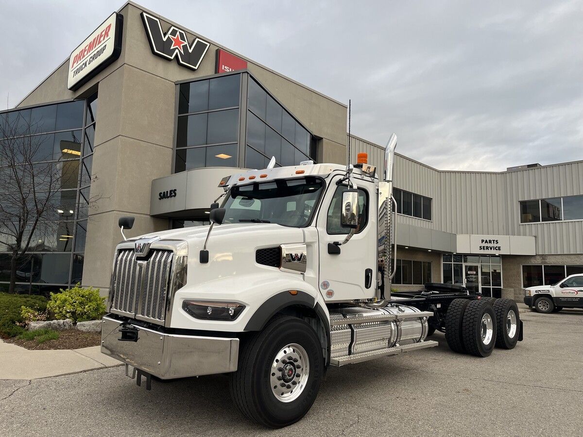 Used 2027 Western Star 49X for sale in Hamilton — photo 1 of 2