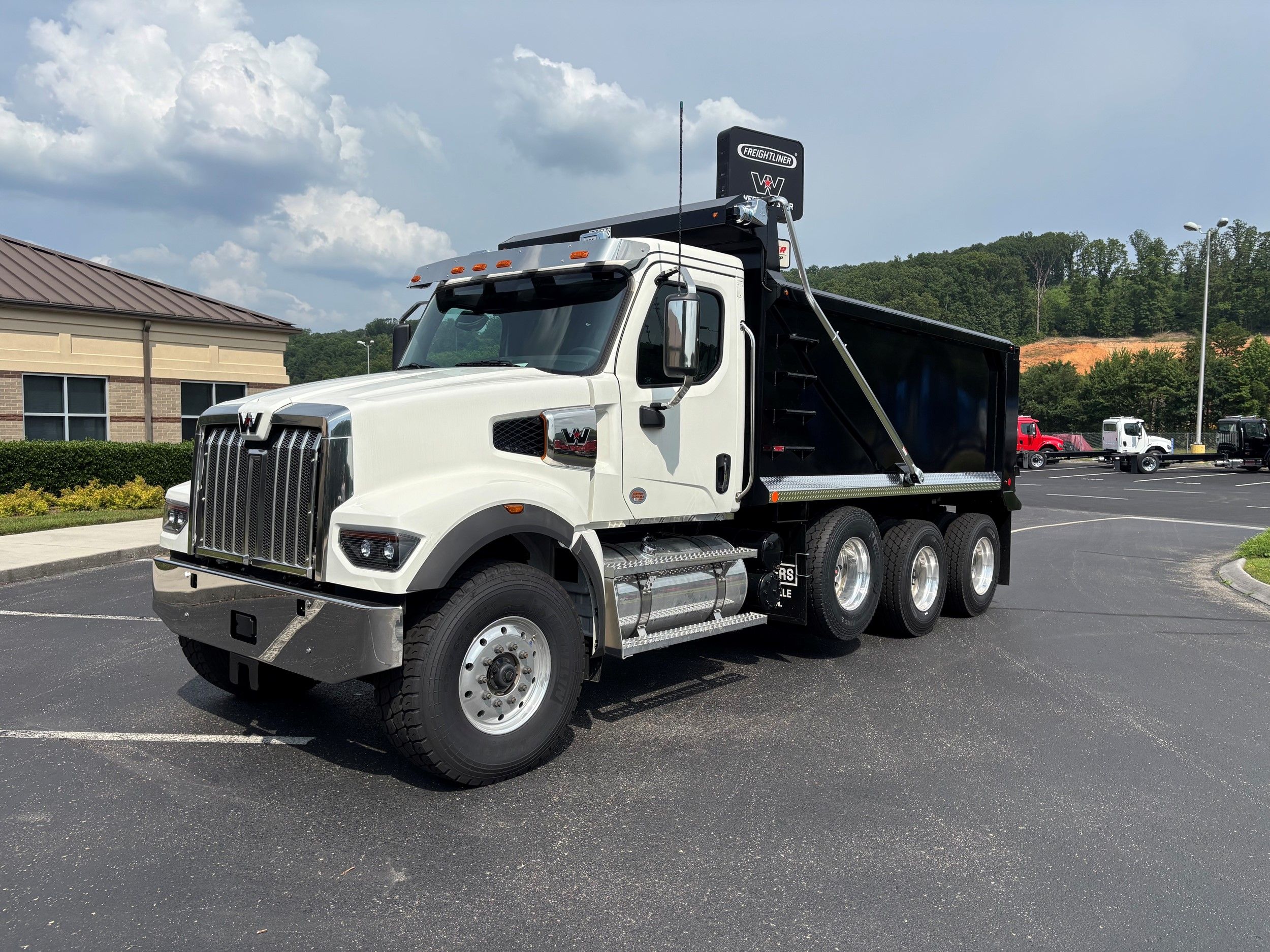 Used 2026 Western Star 49X for sale in Knoxville — photo 1 of 2