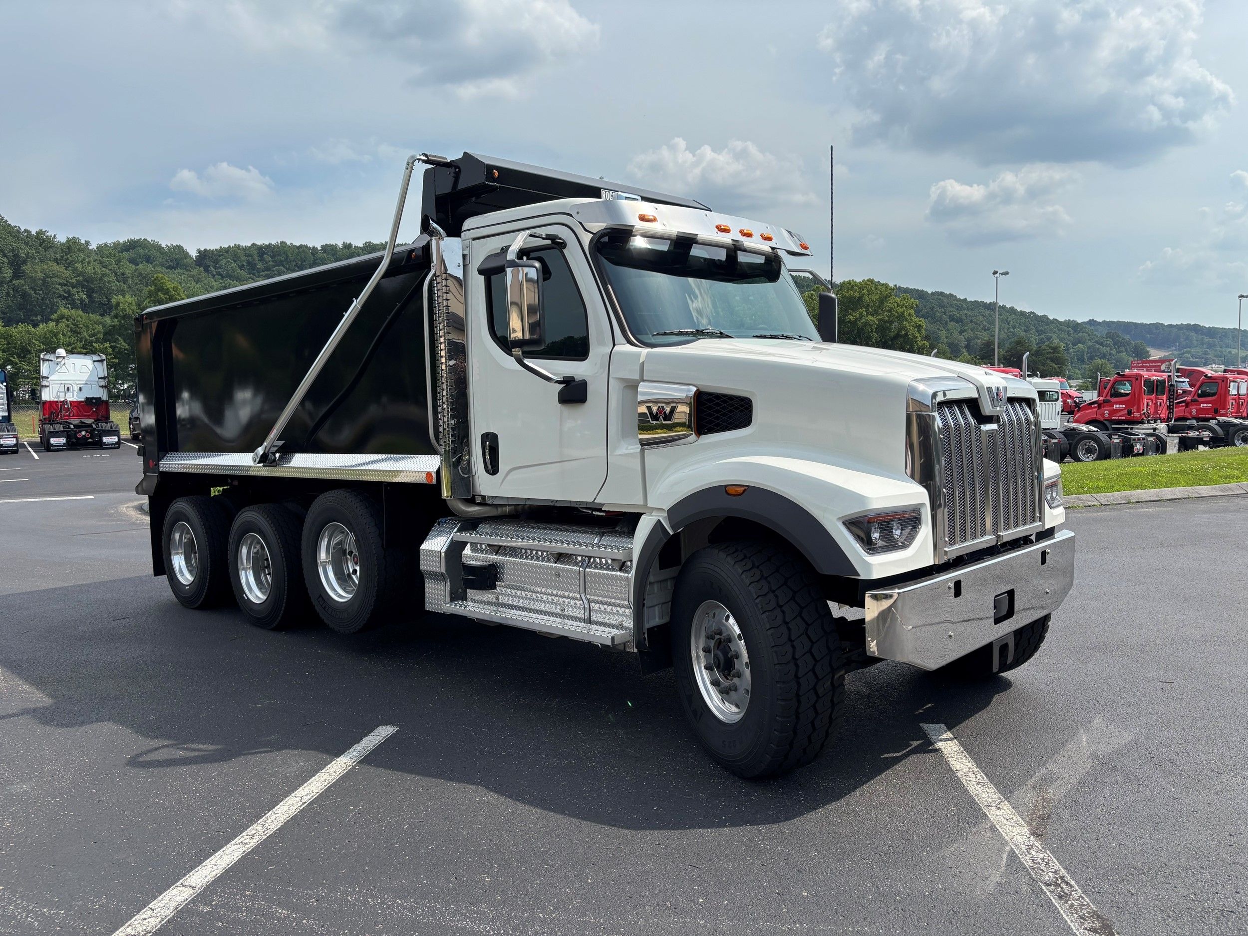 Used 2026 Western Star 49X for sale in Knoxville — photo 2 of 2