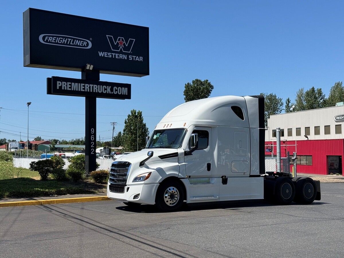 2027 Freightliner Cascadia