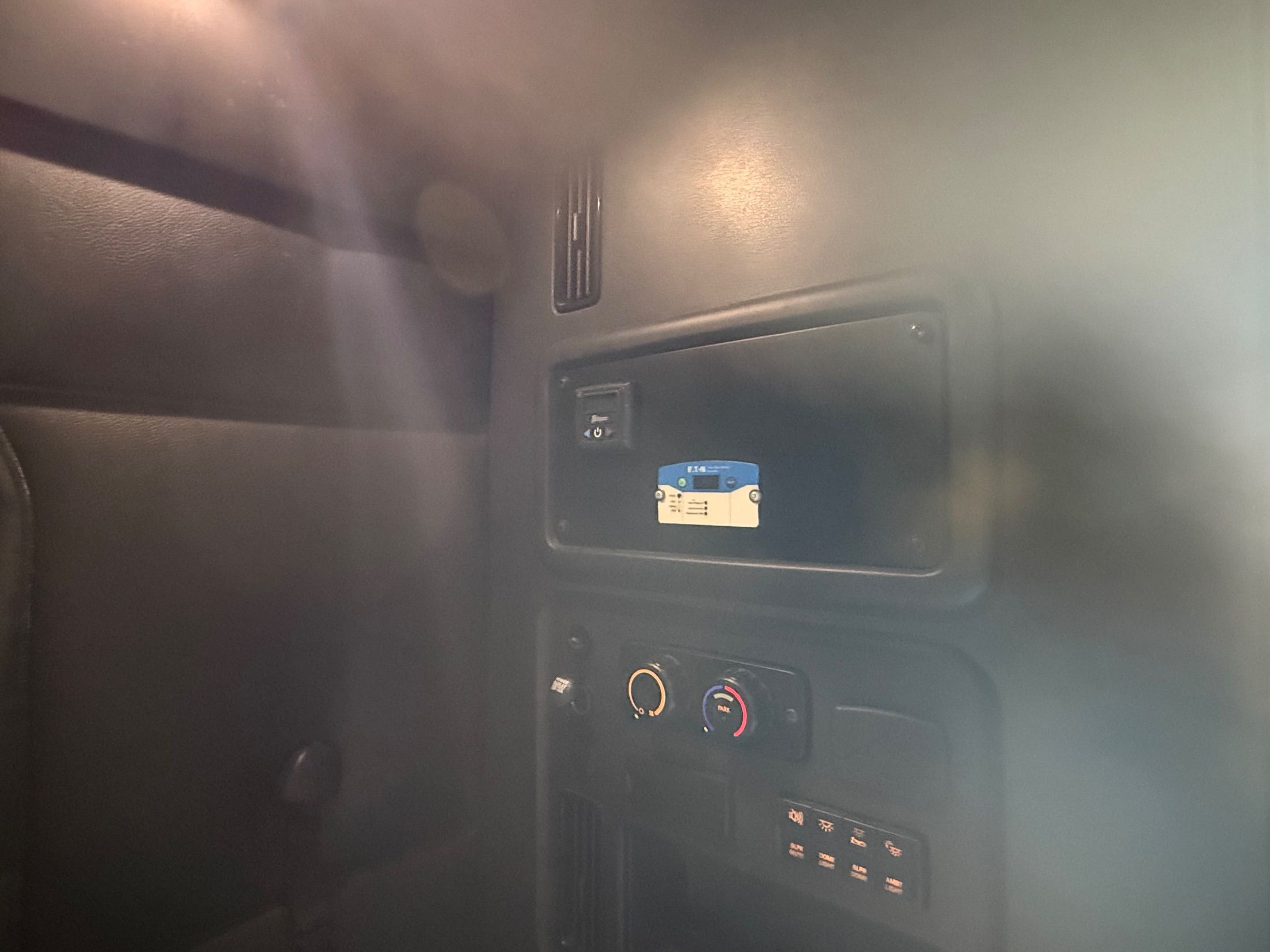 Used 2024 Freightliner Cascadia 126 for sale in Bakersfield Ca — photo 2 of 2
