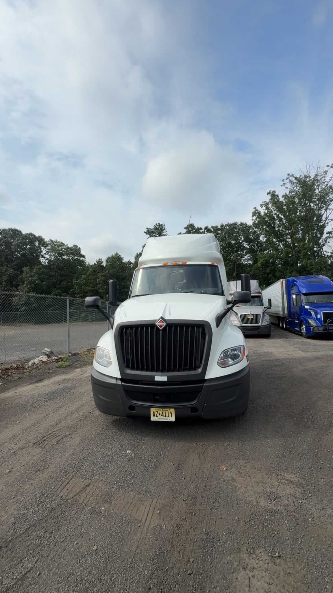 2022 International LT625