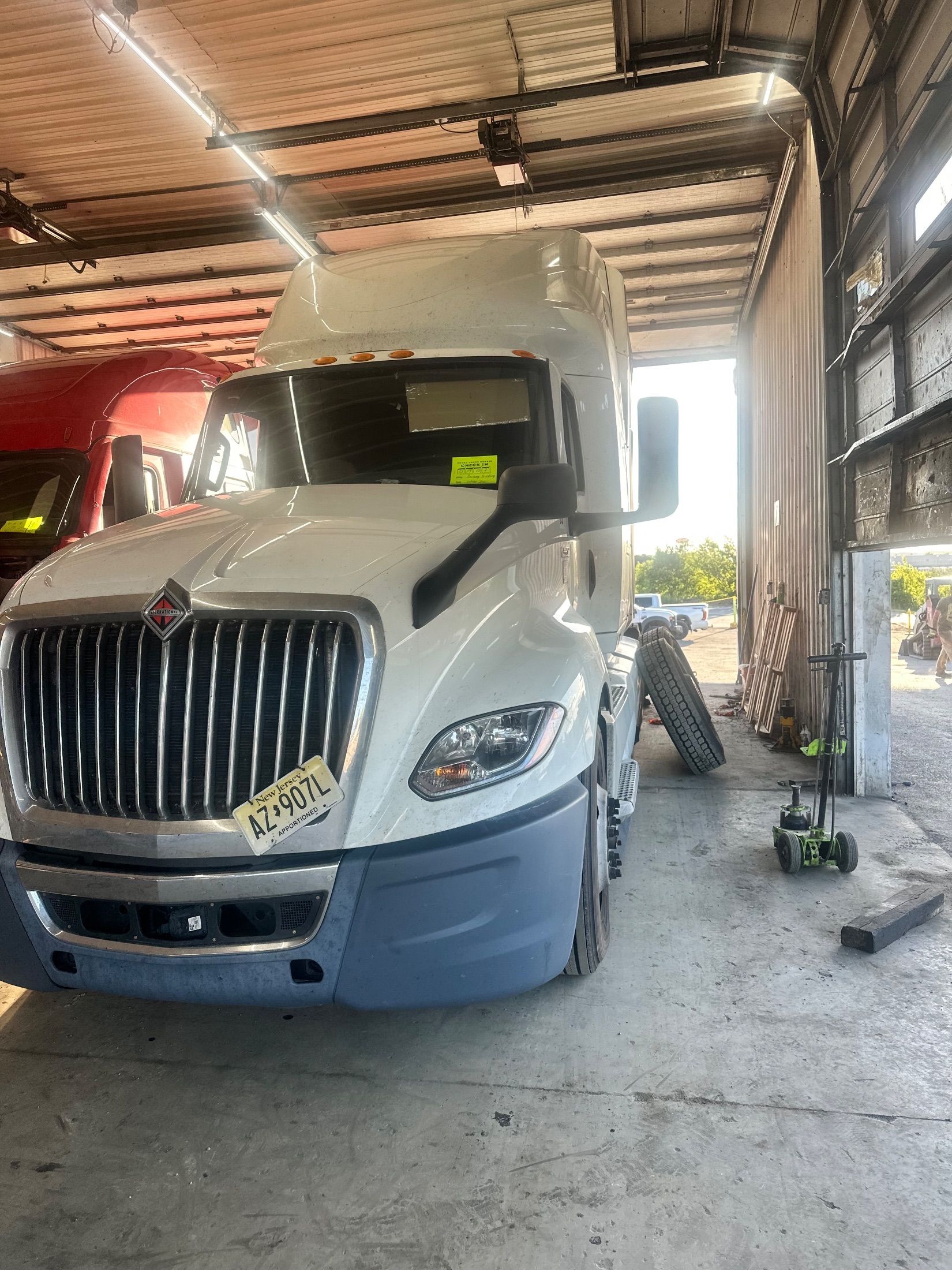 2022 International Lt625